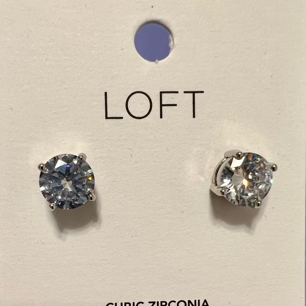 Loft stud earrings - New